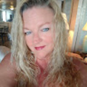 Meet your Posher, Suzanne